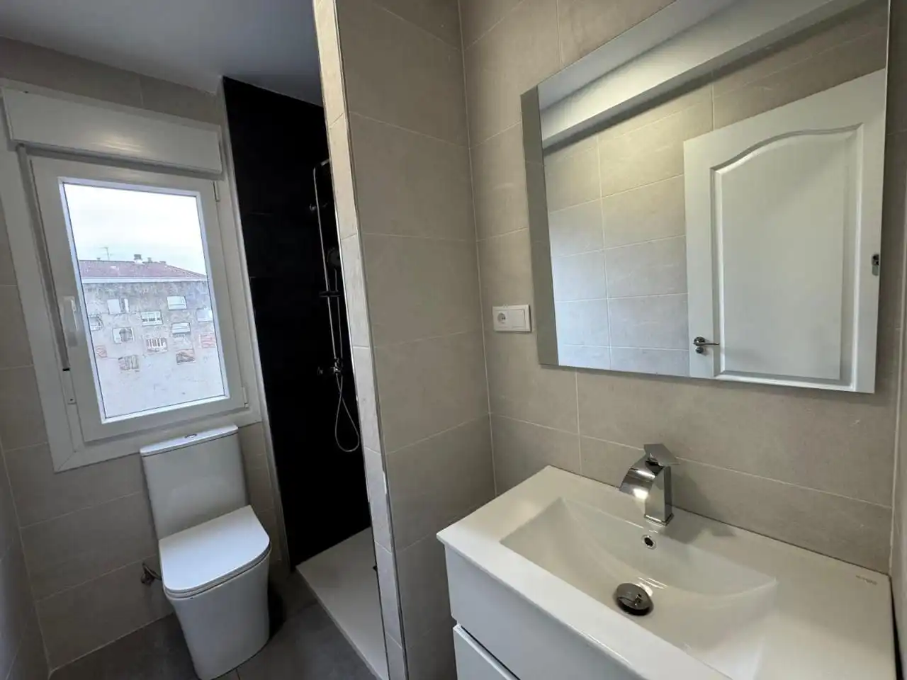 Habitación 161 m², Ourense