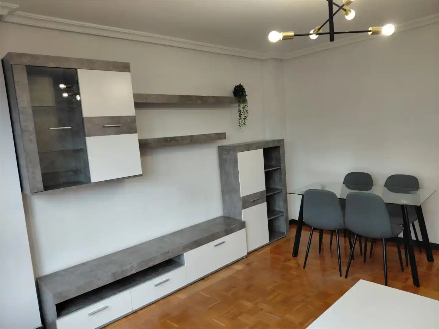 Piso de 68 m² en Oviedo