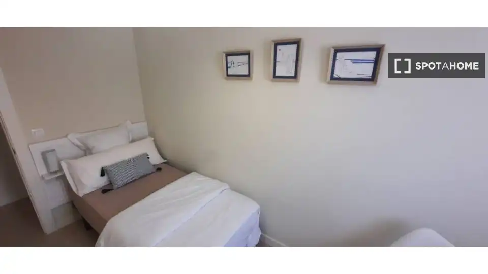 Habitación 74 m², Santander