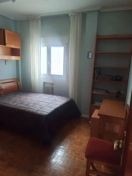 Piso de 90 m² en Pamplona
