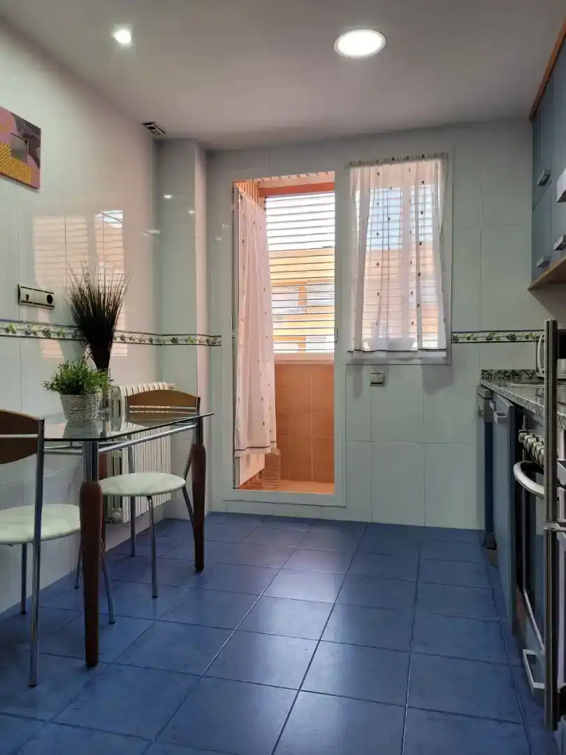 Habitación 100 m², Zaragoza