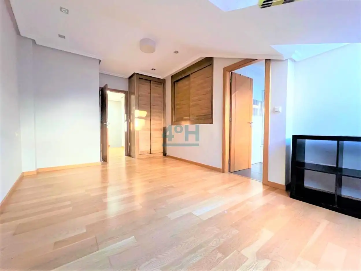 Wohnung 103 m² in Ourense