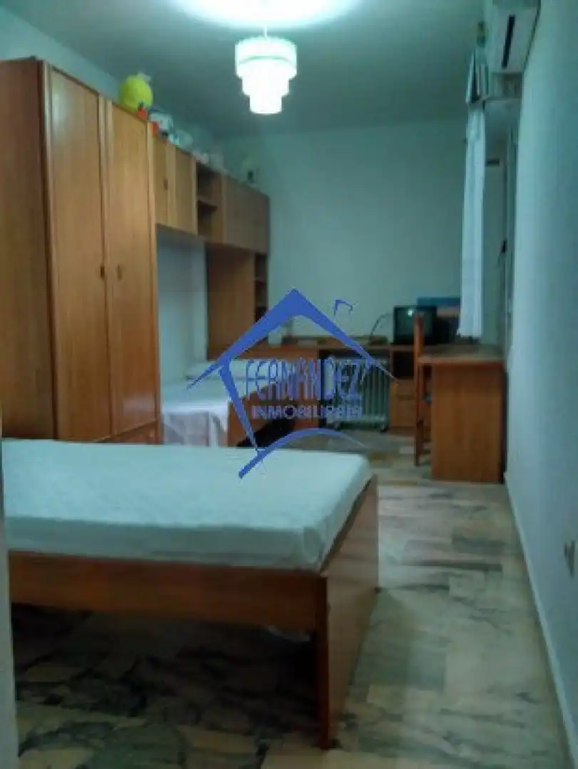 Piso de 80 m² en Cáceres