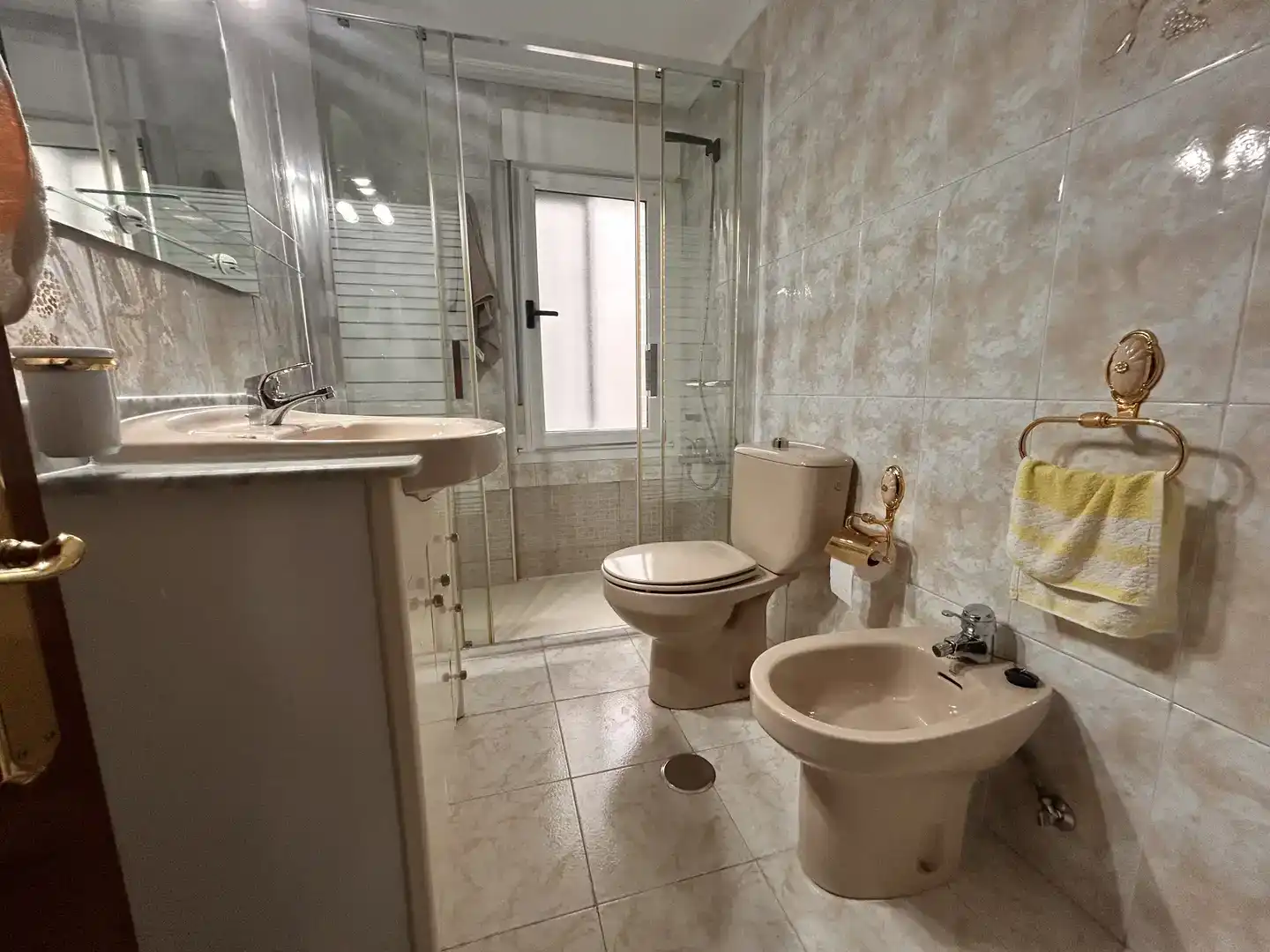 Habitación 83 m², Gijón