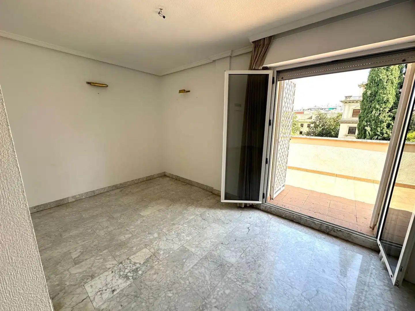 Piso de 200 m² en Granada