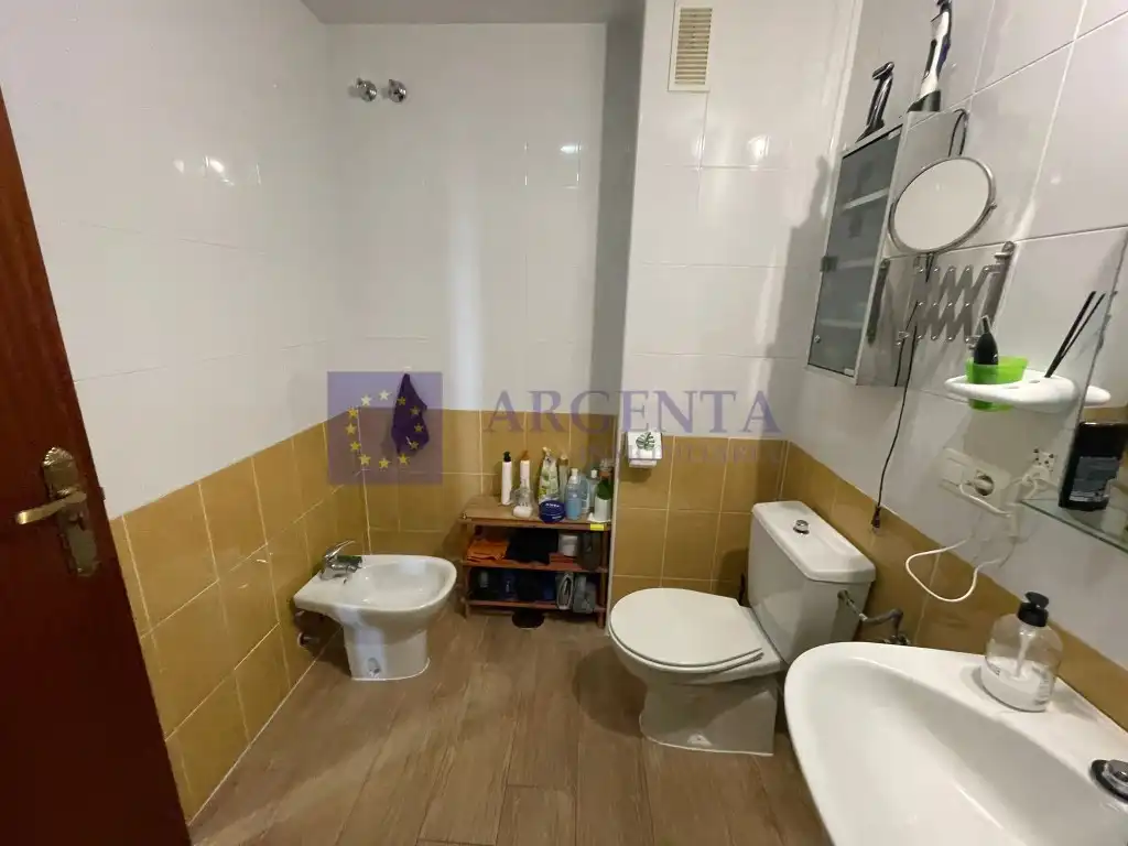 Piso de 80 m² en Cáceres