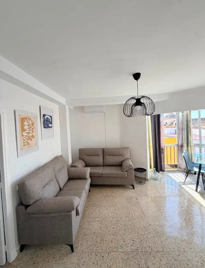 Pis de 90 m² a Dos Hermanas