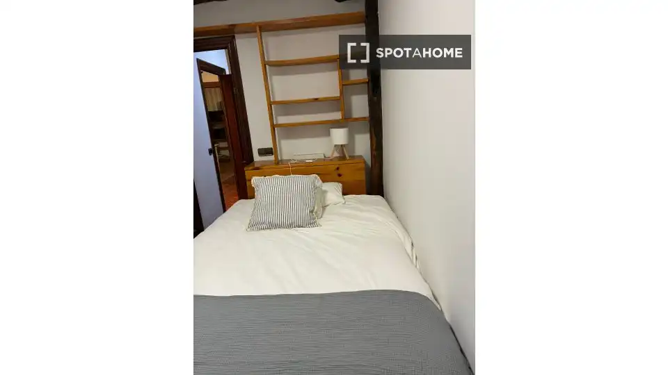 Habitación 150 m², Bilbao
