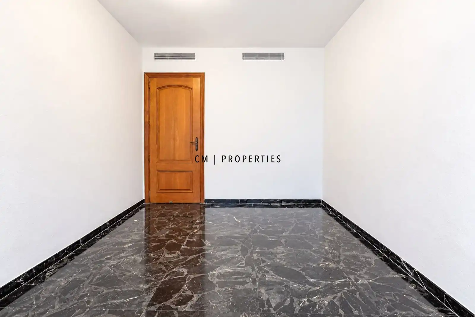 Flat 250 m² in València