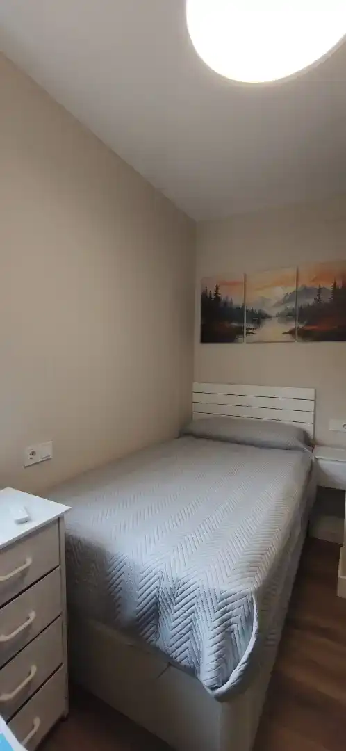 Habitación 90 m², Logroño