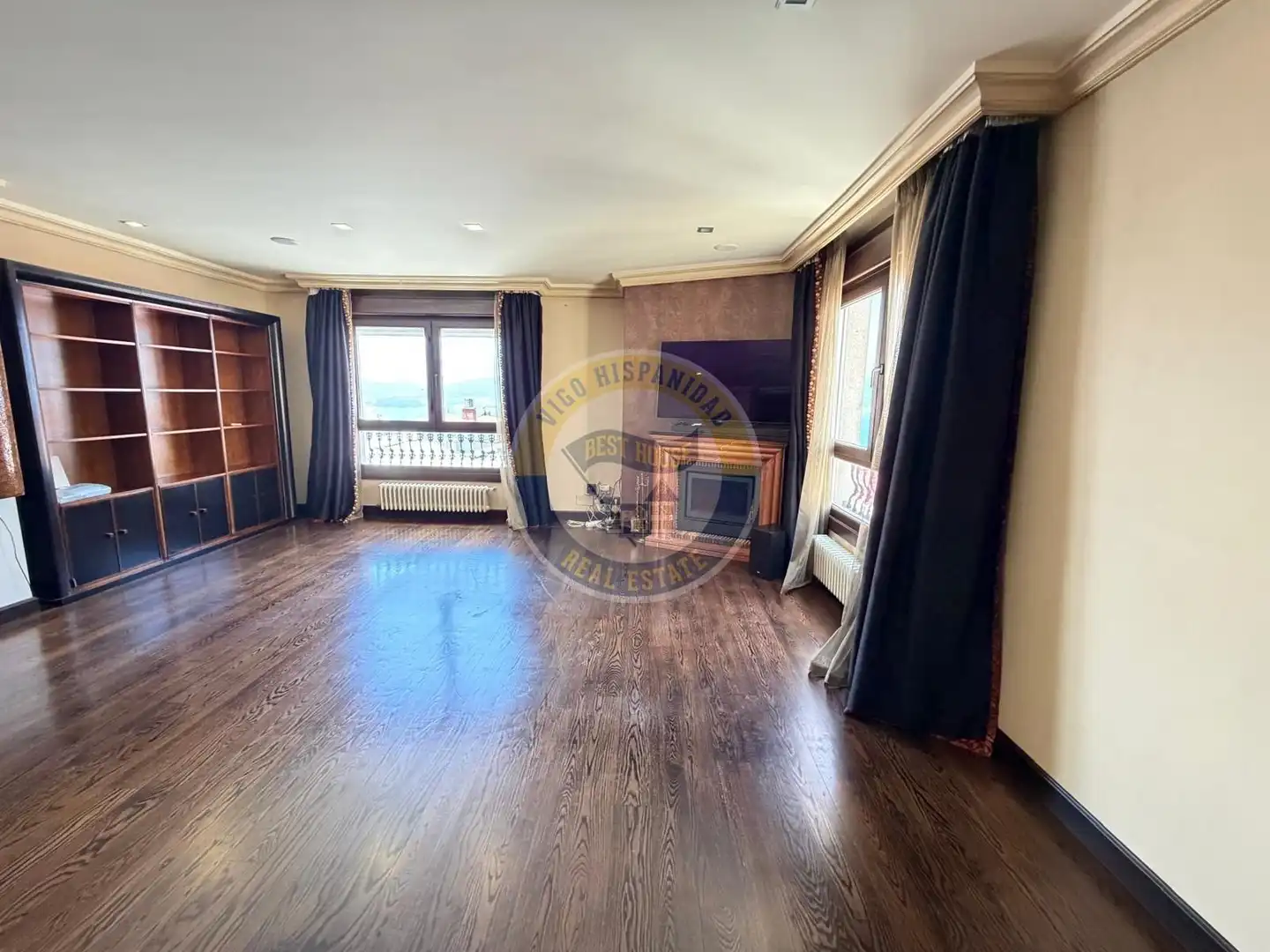 Piso de 250 m² en Vigo
