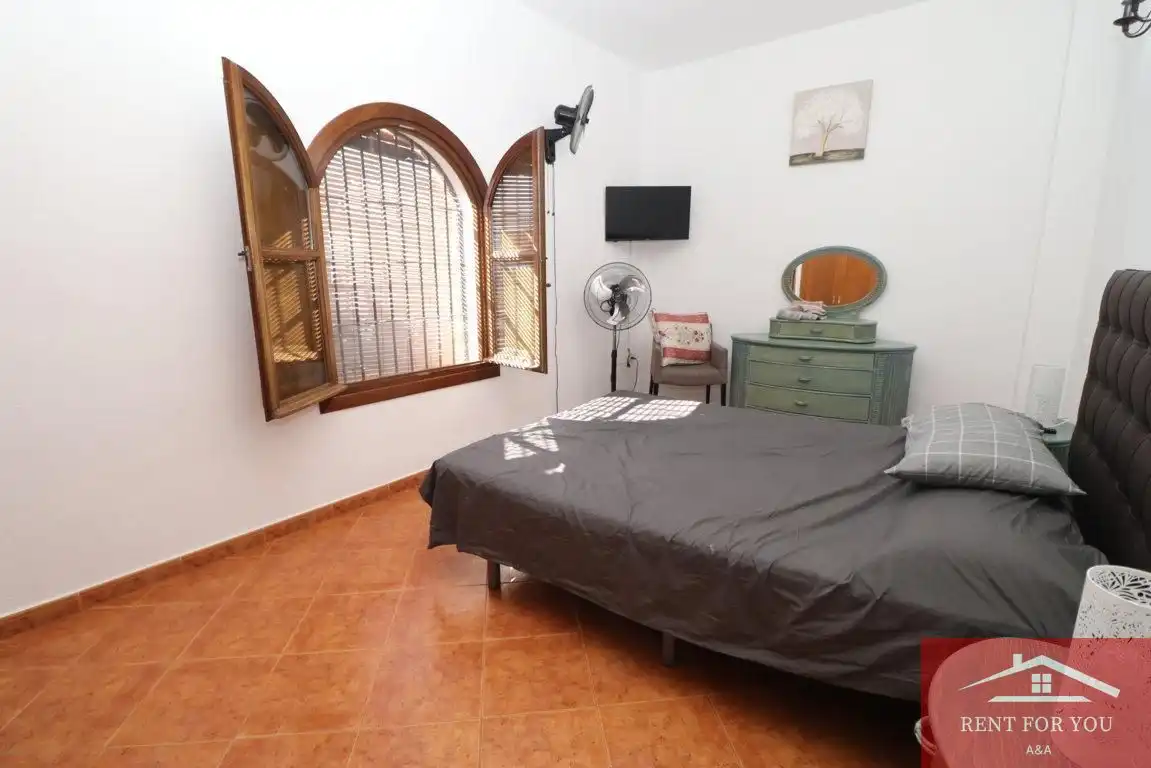 Casa de 110 m² en Alozaina