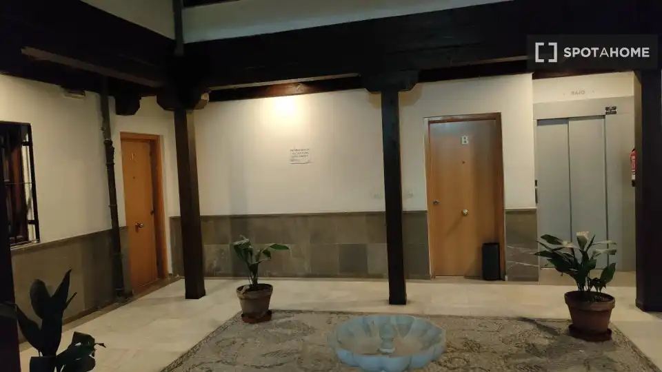 Habitación 63 m², Granada