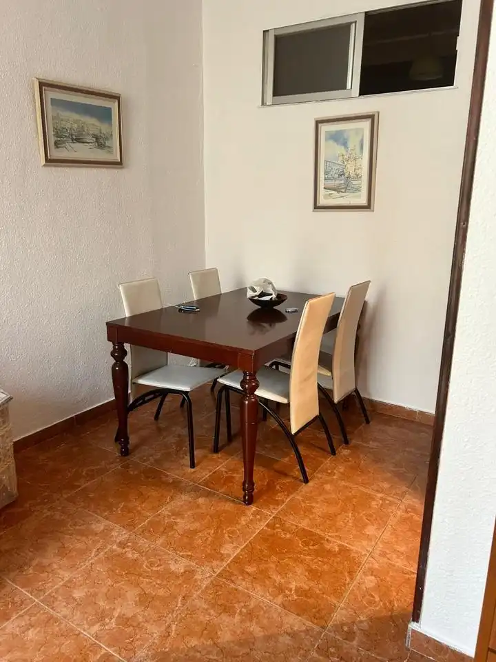 Piso de 92 m² en Melilla