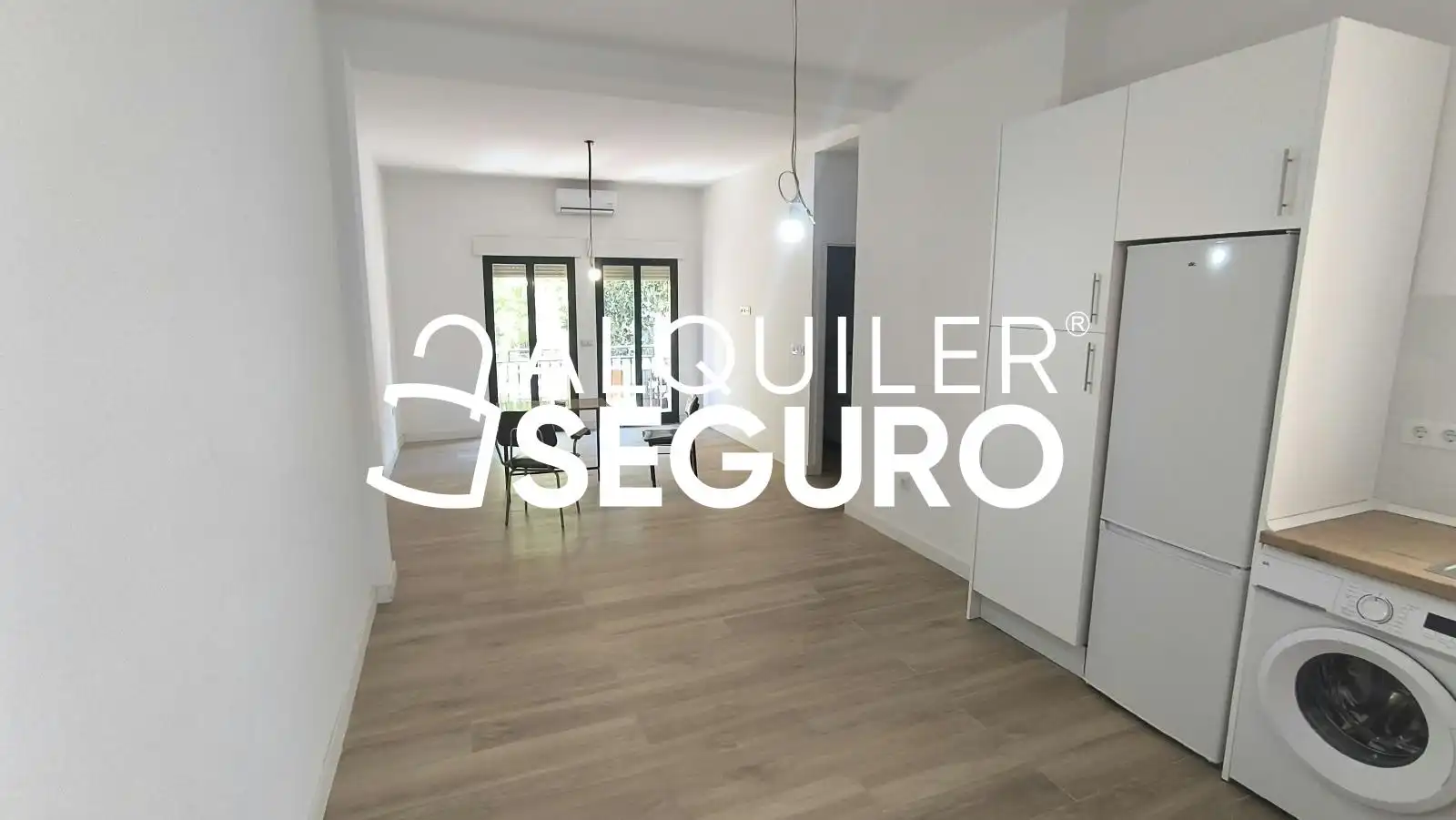 Flat 92 m² in Seville
