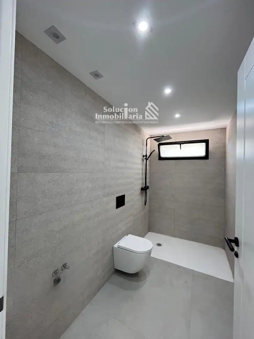 Pis de 500 m² a Villamayor