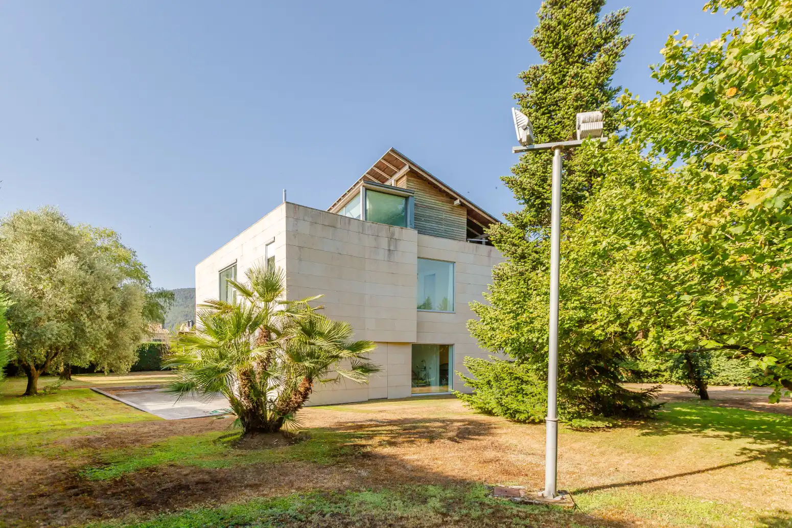 Pis de 338 m² a Valle de Egüés / Eguesibar