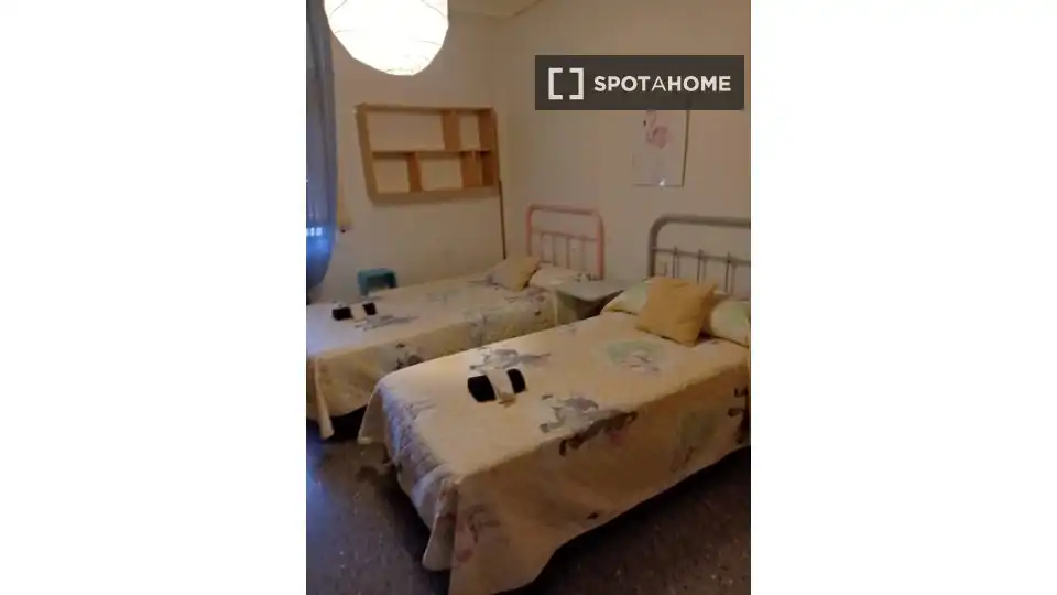Habitación 115 m², Jaén