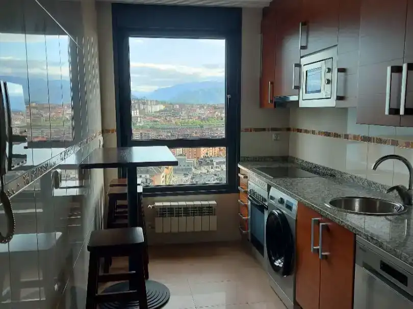 Piso de 80 m² en Oviedo