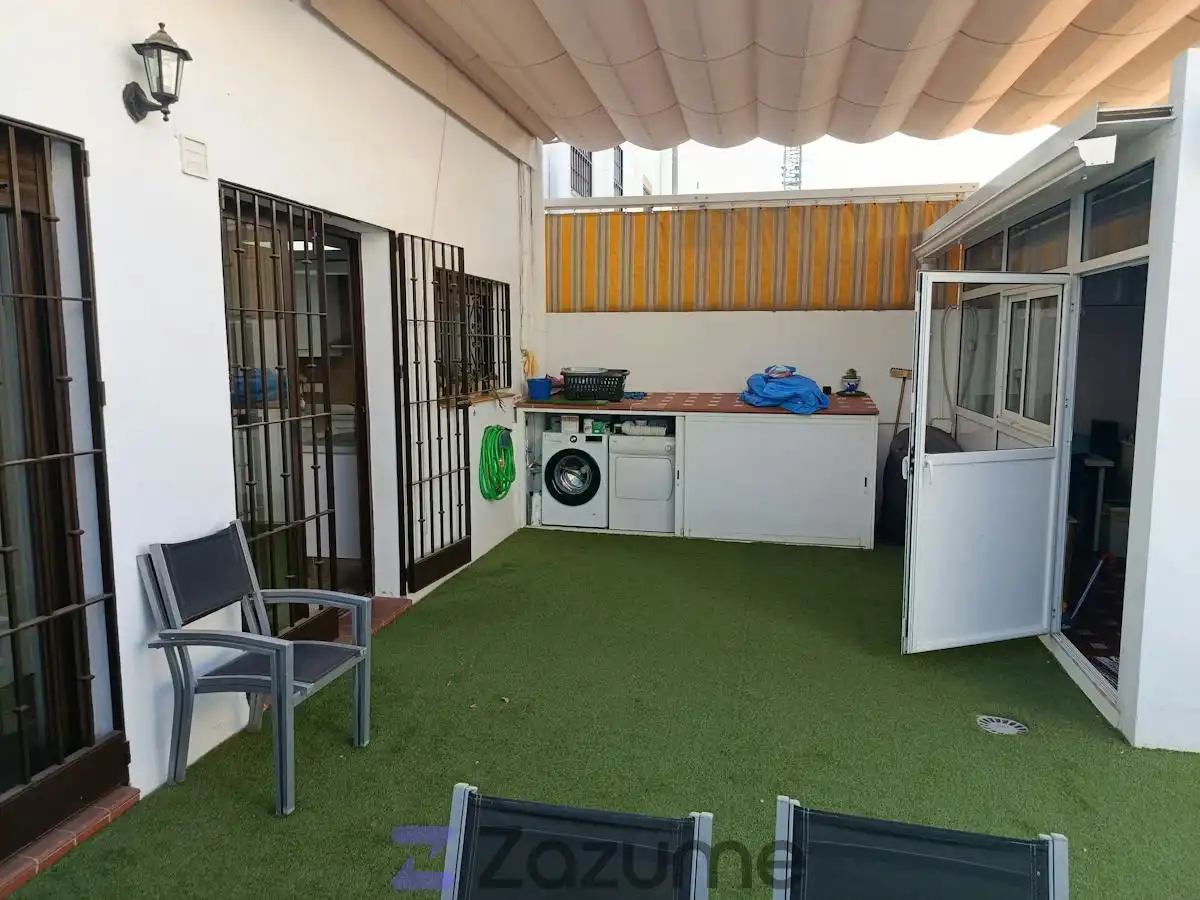 Casa de 180 m² en Alcalá de Guadaíra