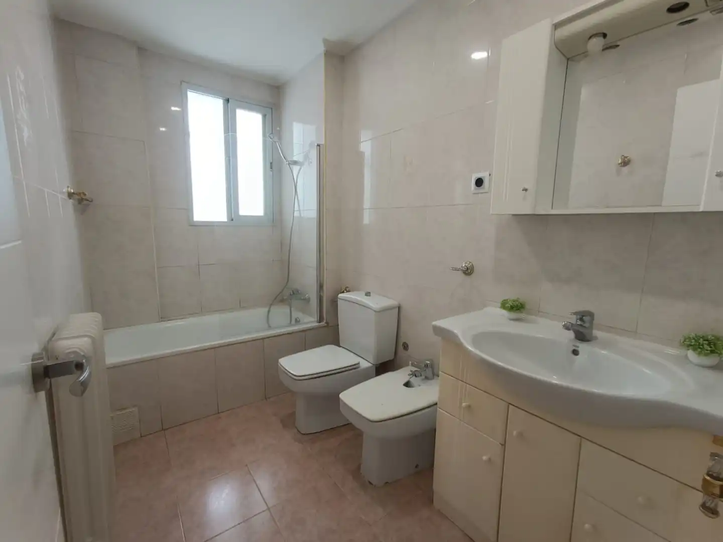 Habitación 100 m², Pamplona