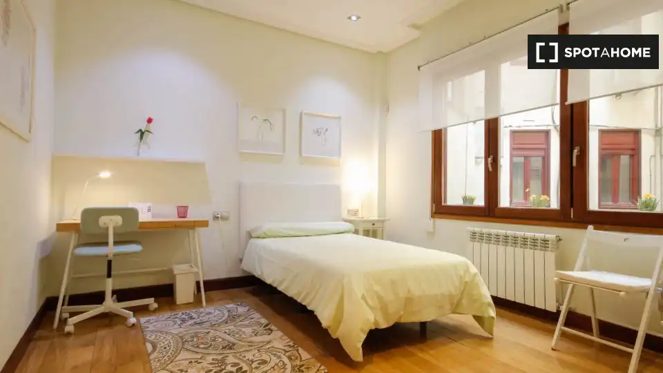 Habitación 196 m², Bilbao