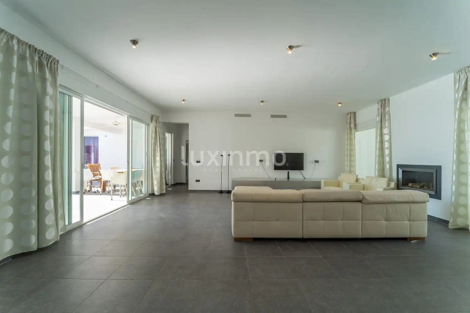 Haus 400 m² in Altea