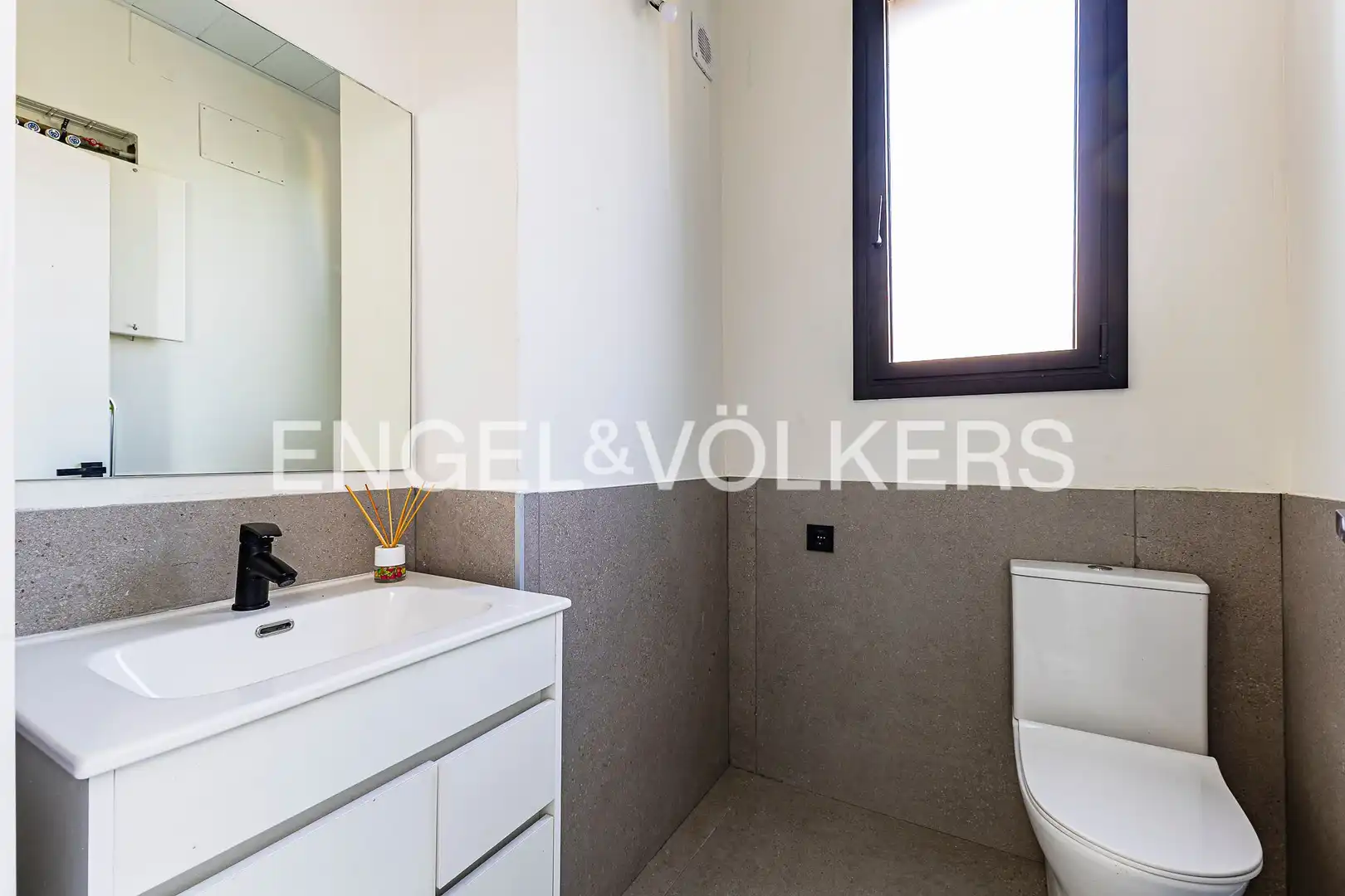 Casa de 300 m² a Pallejà