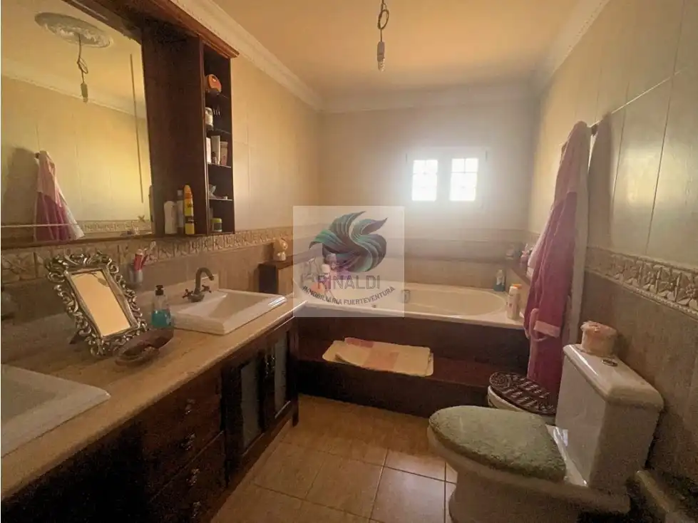 Haus 1000 m² in Puerto del Rosario