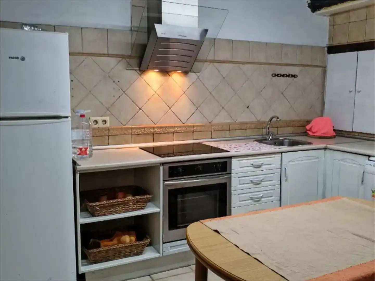 Habitación 250 m², Valdáliga