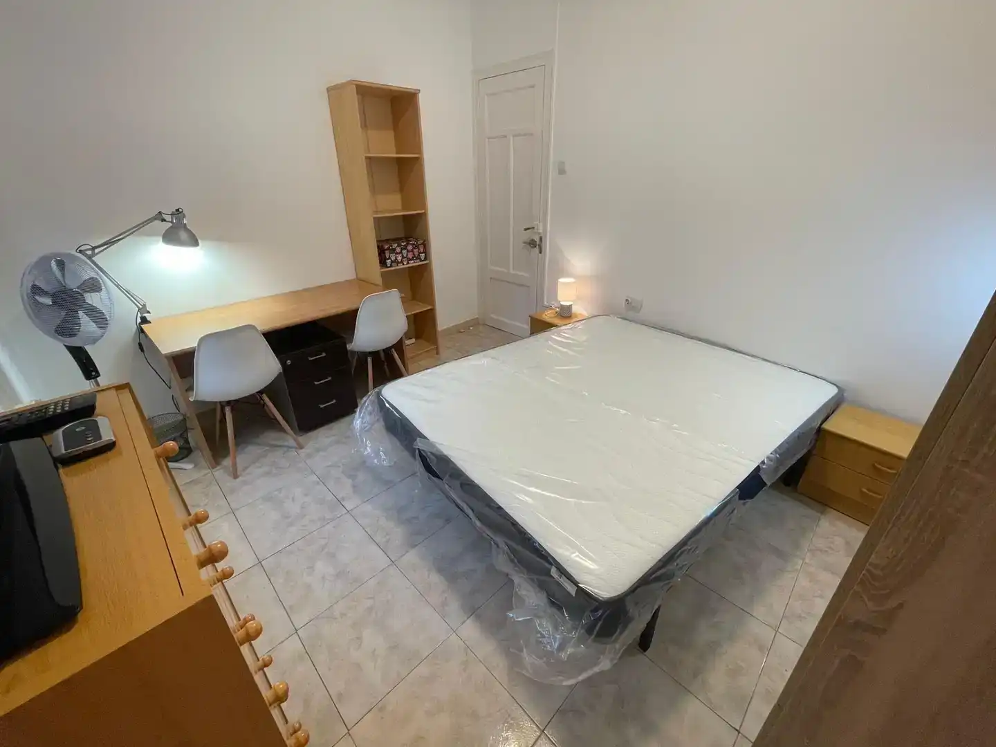 Habitación 87 m², Lérida