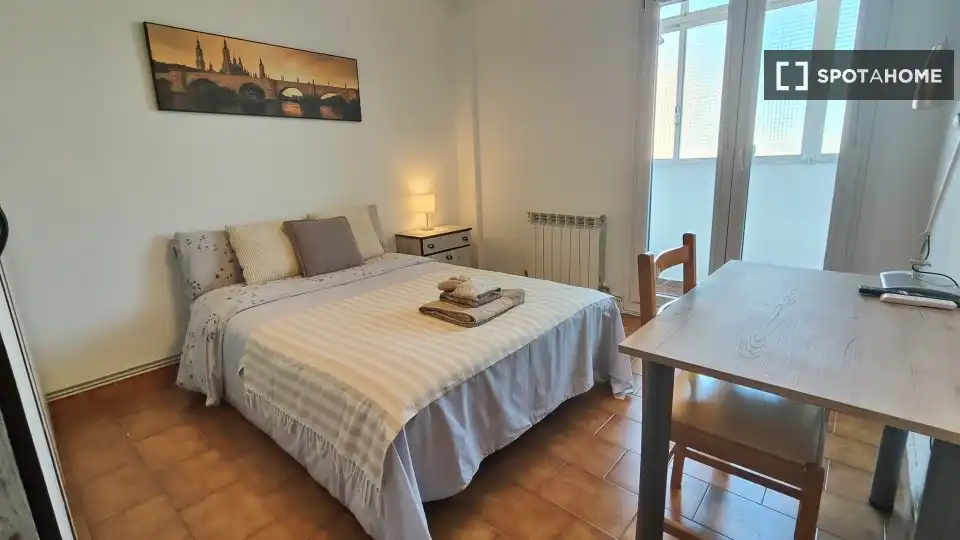 Habitación 54 m², Zaragoza