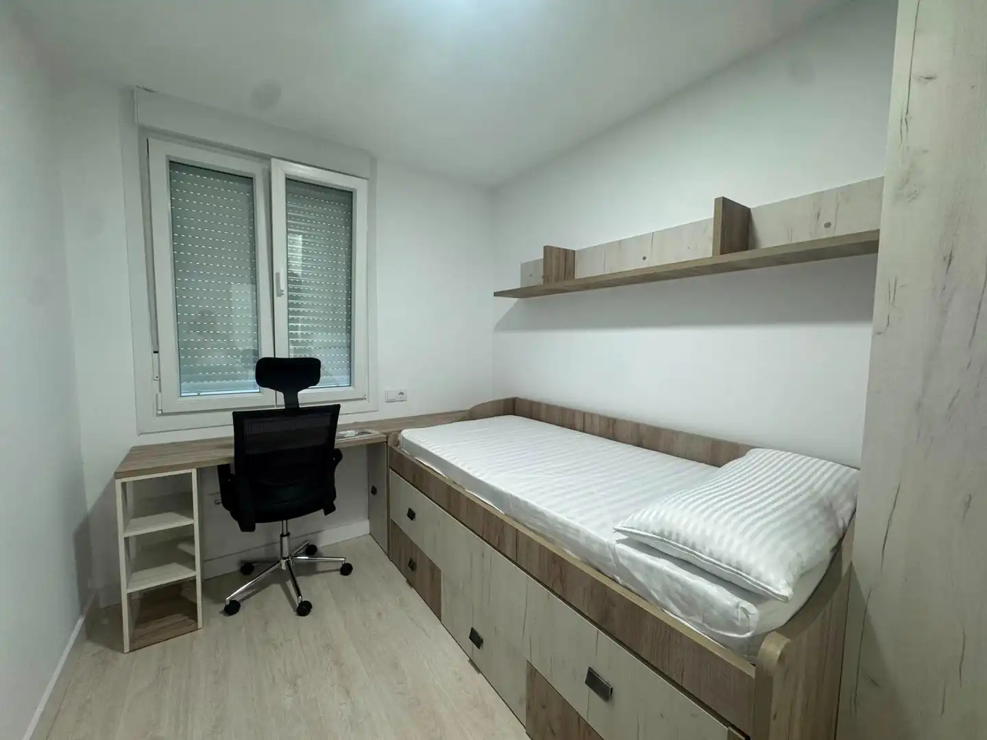 Habitación 161 m², Ourense