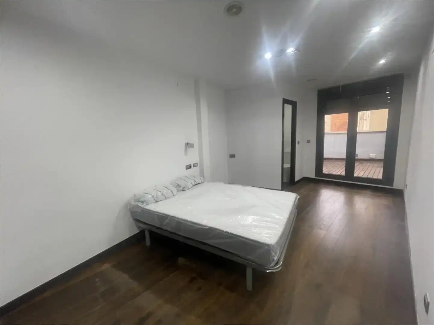 Zimmer 350 m², Albacete
