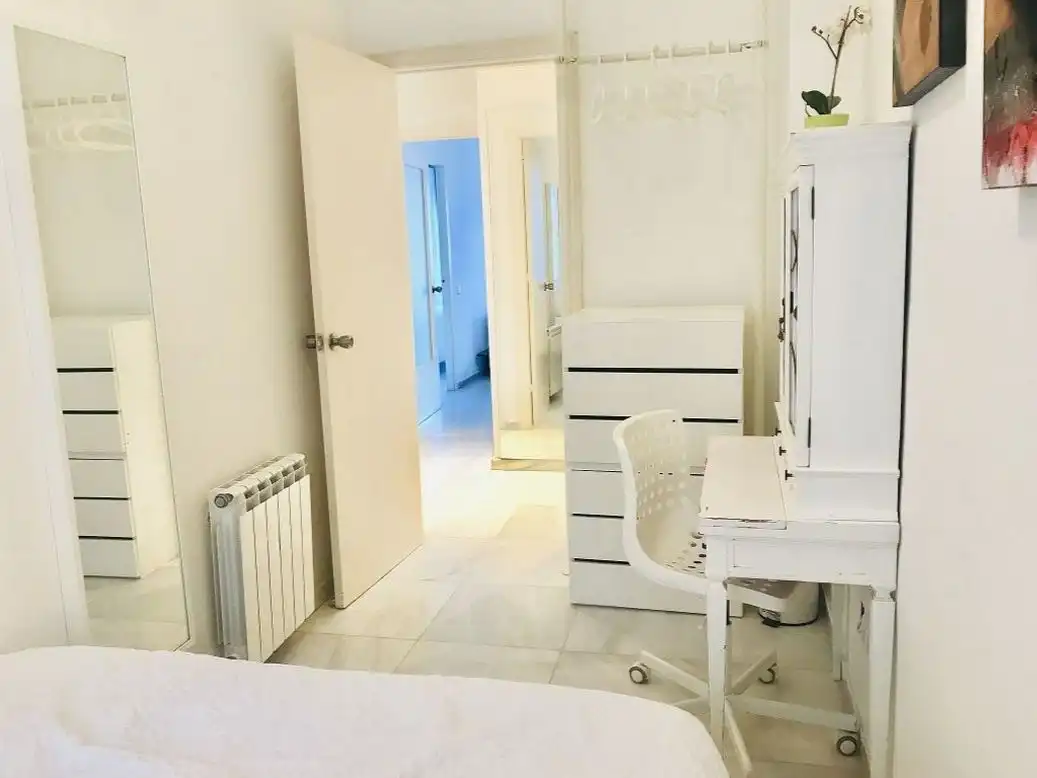 Habitación 50 m², Gerona
