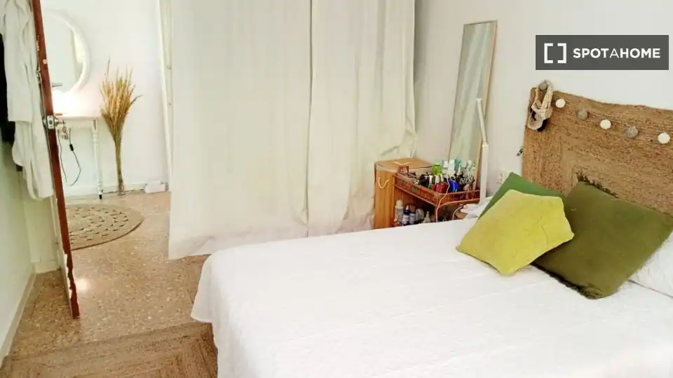 Habitación 219 m², Almería