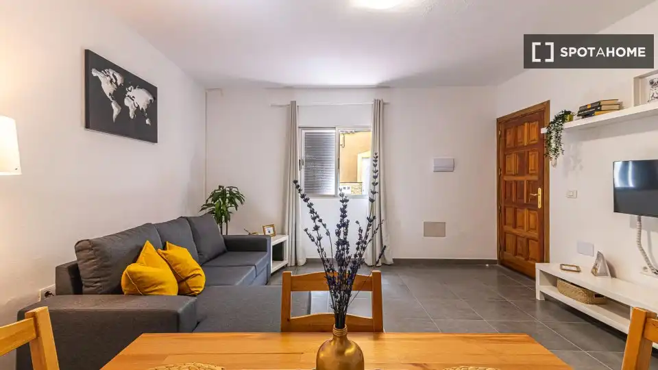 Habitación 75 m², Arico
