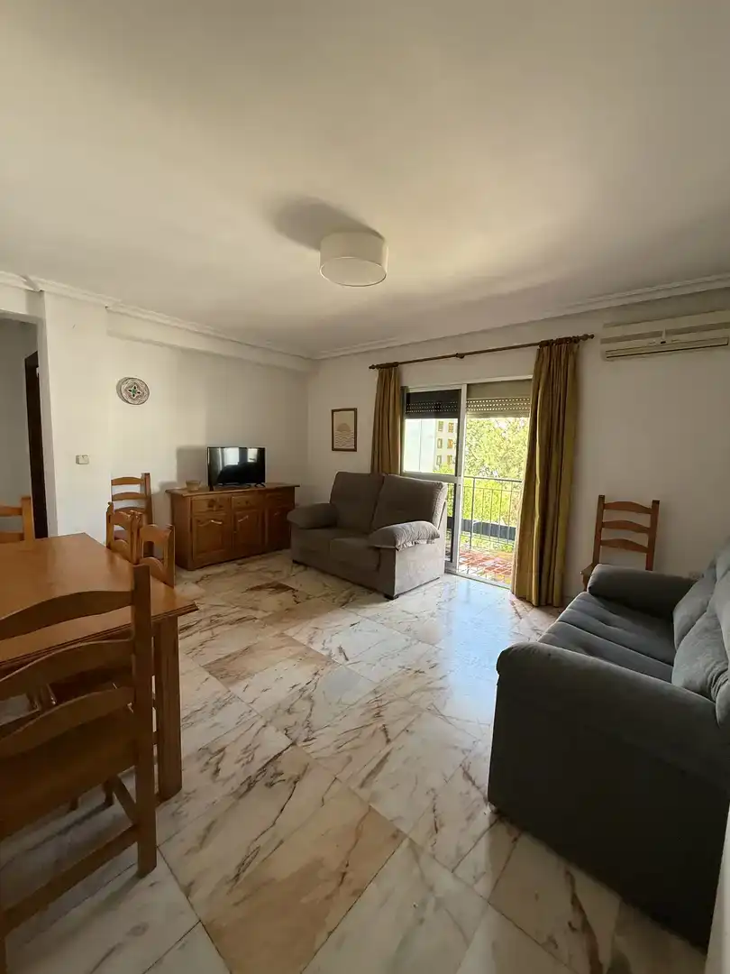 Habitación 100 m², Sevilla