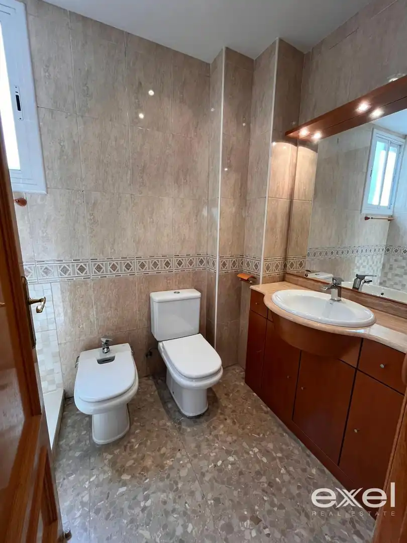 Pis de 110 m² a Cornellà de Llobregat
