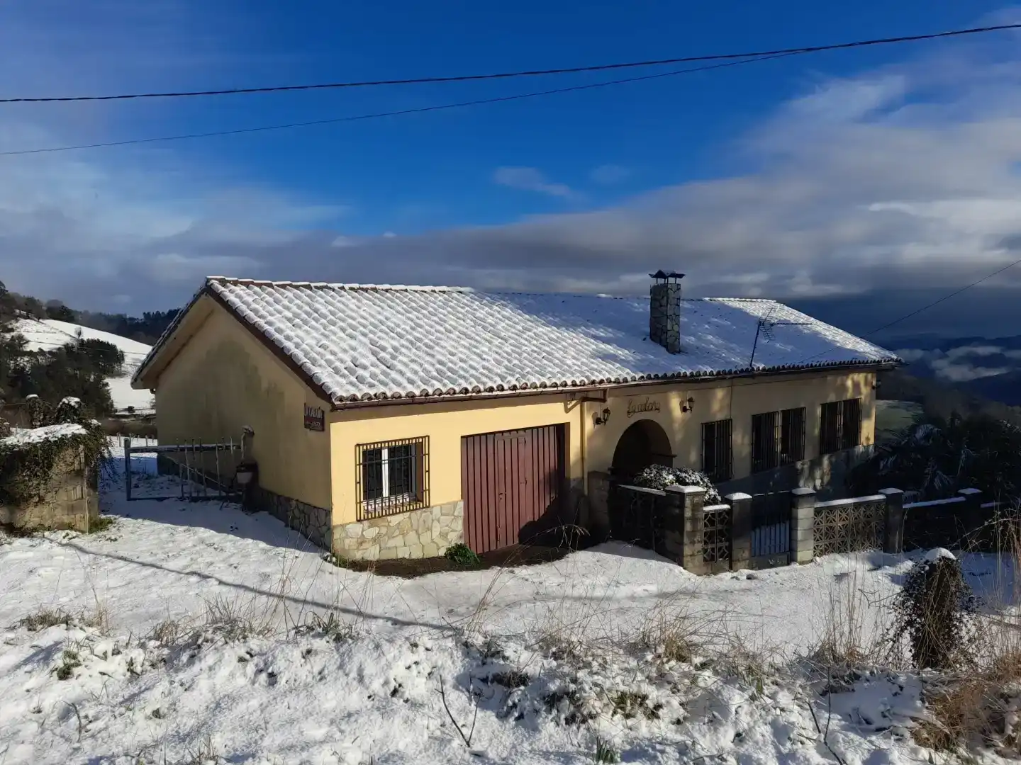 Casa de 100 m² en Salas