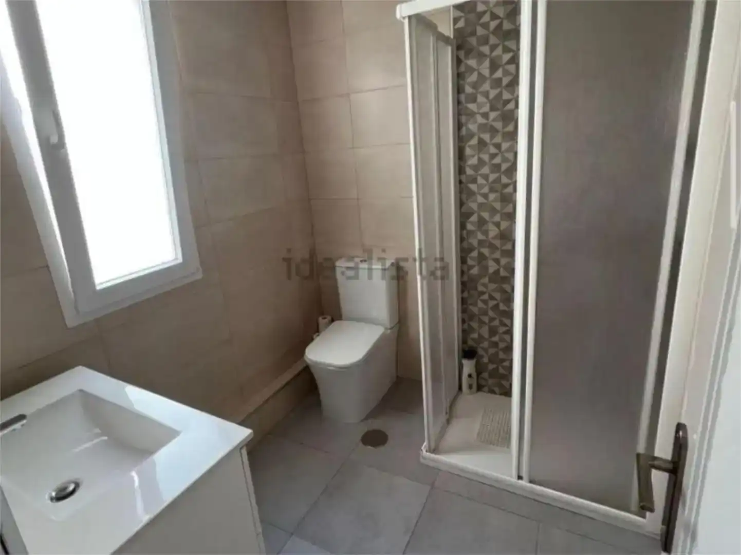 Habitación 85 m², Albacete