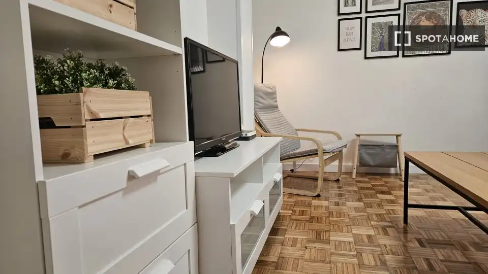 Habitación 75 m², Oviedo