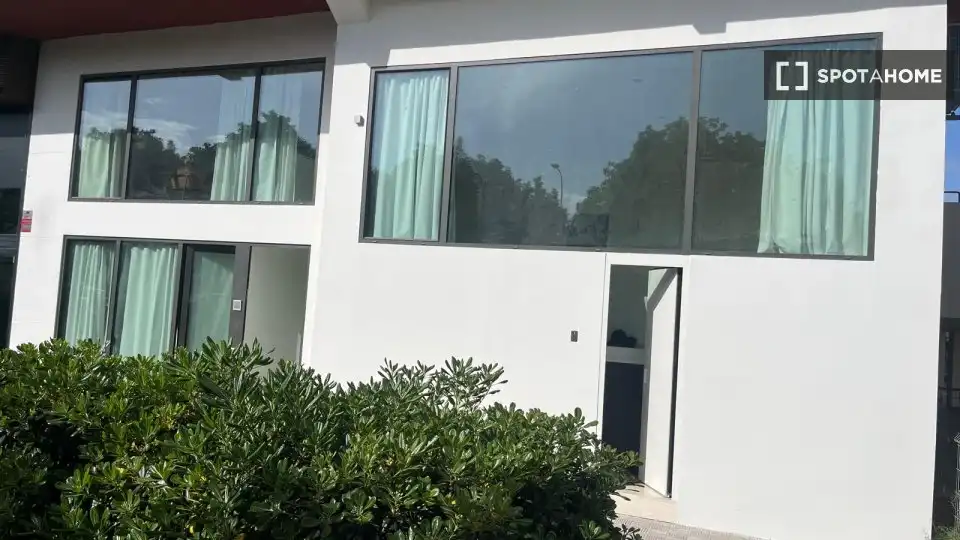 Habitación 71 m², Sevilla
