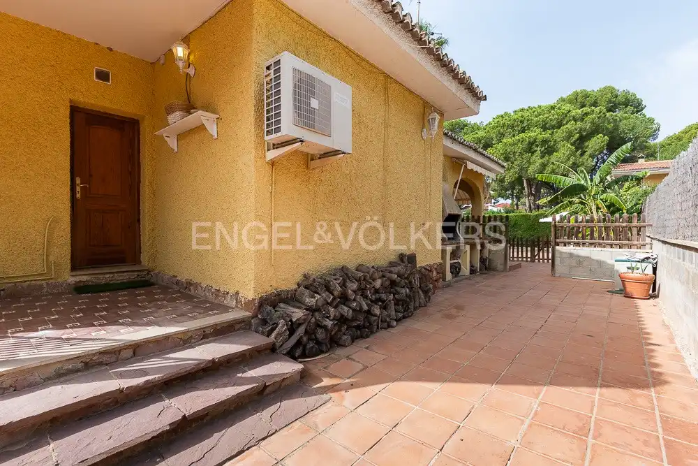 Casa de 250 m² a Nàquera