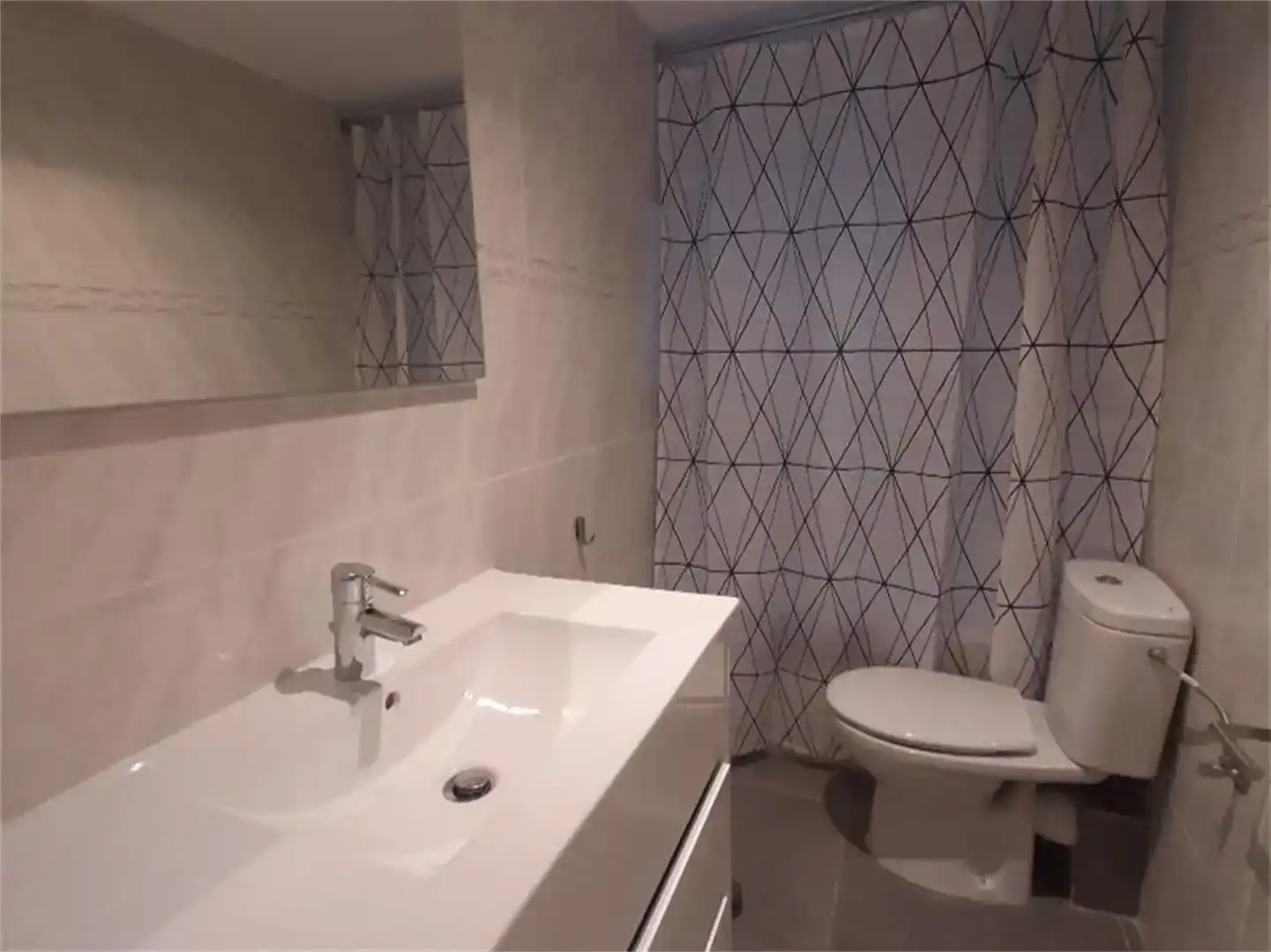 Habitación 140 m², Zaragoza