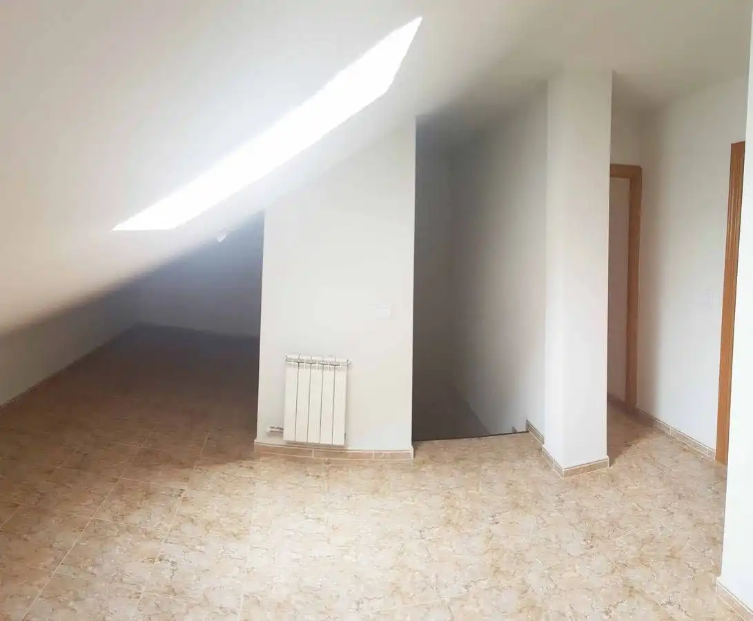 Piso de 96 m² en Medina de Rioseco