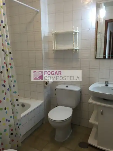 Piso de 90 m² en Santiago de Compostela
