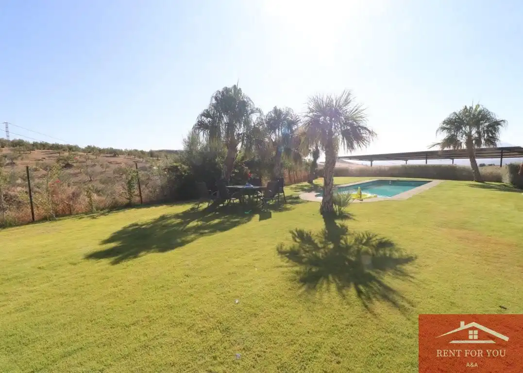 Casa de 110 m² en Alozaina