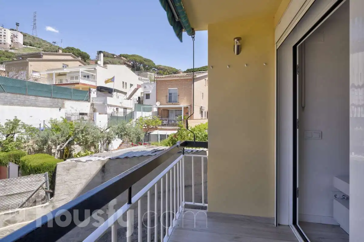 Pis de 67 m² a Santa Coloma de Gramenet