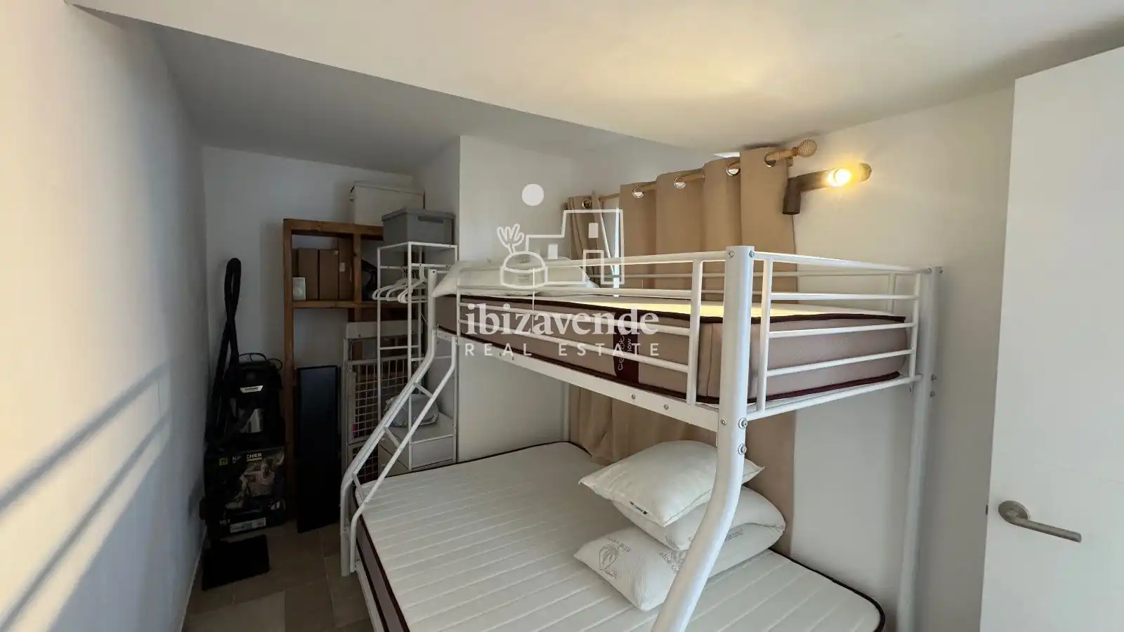 Квартира 100 м² в Eivissa